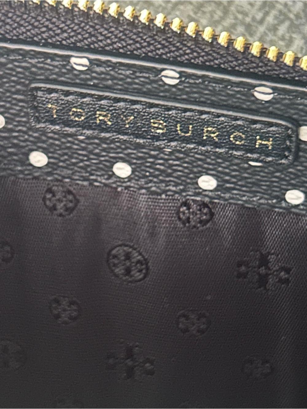 Tory Burch
Kerrington Zip Continental Wallet - Picture 10 of 12